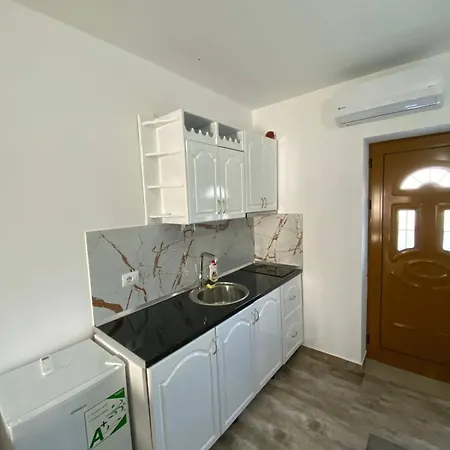 Sea Holiday Apartments Vlore Exterior photo