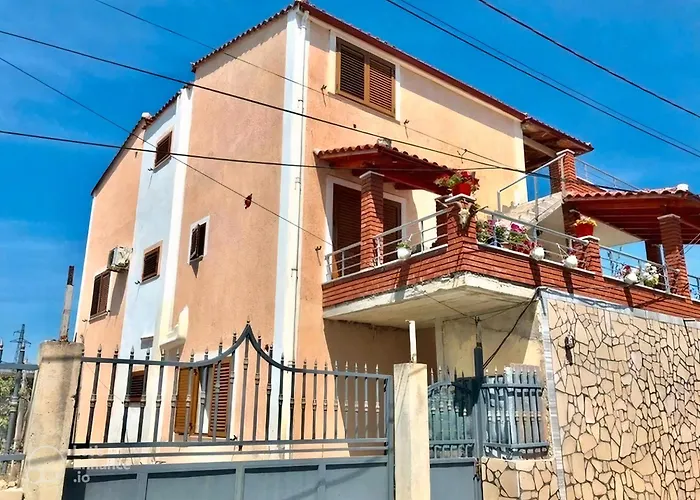 Sea Holiday Apartments
